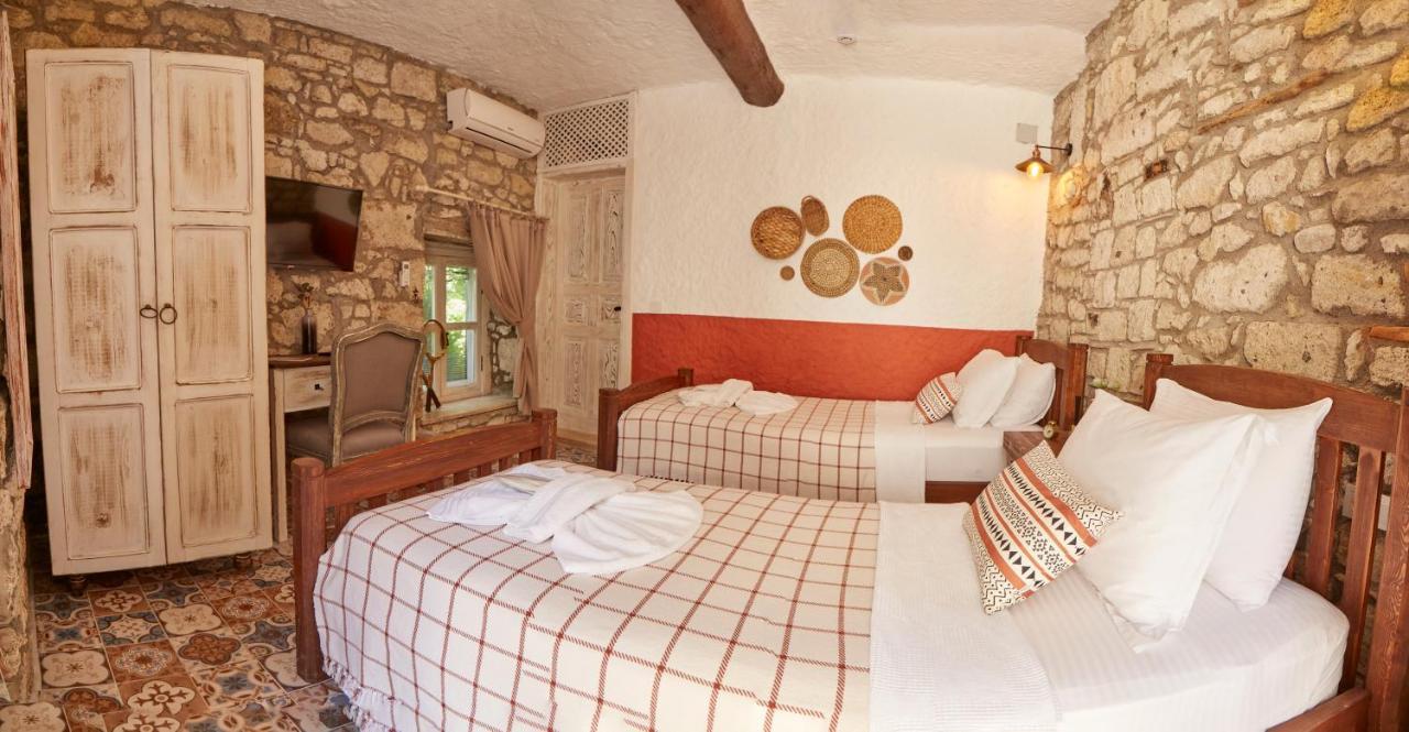 Morisi Avlu Hotel Алакати Екстериор снимка